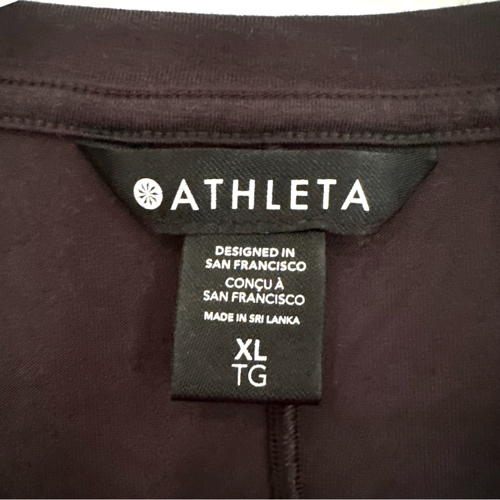 Athleta Canyon Henley Top Lightweight Cropped Women's XL Black Athleisure NWT - Picture 10 of 11